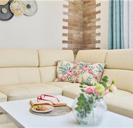 4 Bedroom Villa with pool and terrace near Dubrovnik, Sleeps 8